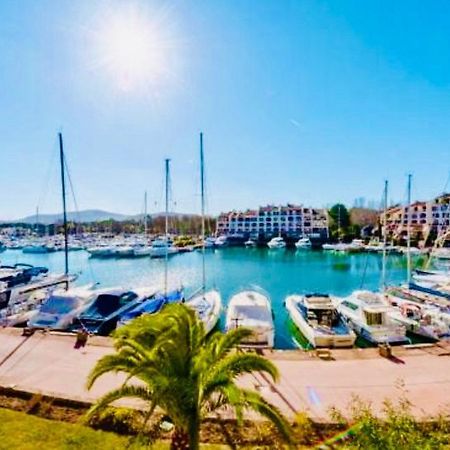 شقة Petit Cocon Magnifique Vue Sur Marina Dans Le Golfe De Saint Tropez كوغولين المظهر الخارجي الصورة
